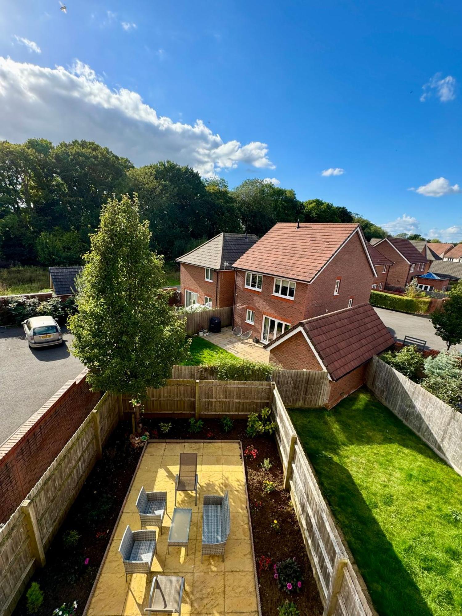 Large Double Room & Private Ensuite Bathroom, Badbury Park, Swindon, Near Great Western Hospital Eksteriør billede